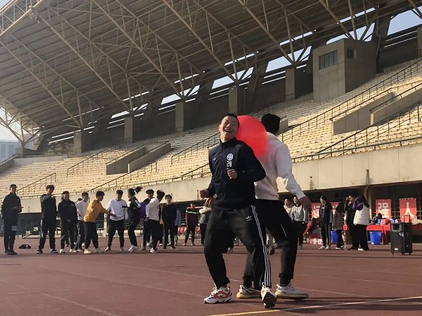 中南大学21级体育生的风采与决心