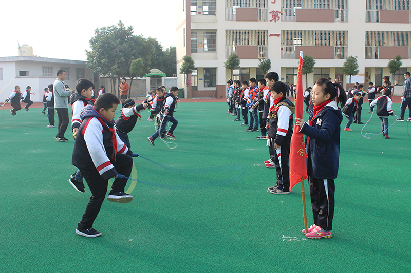 小学体育活动的多彩世界