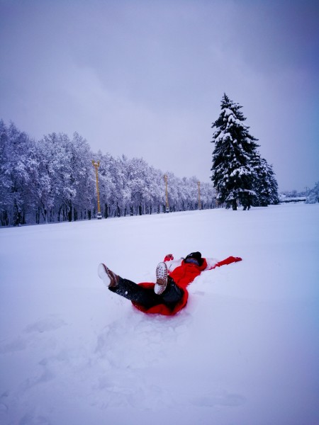 梦见体育课上的大雪纷飞
