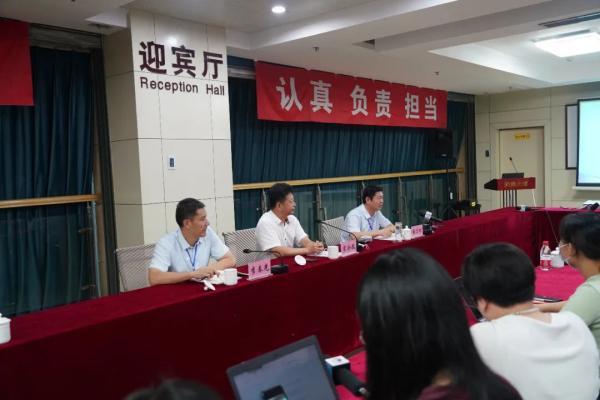 初中体育抓优拔尖，策略与实践