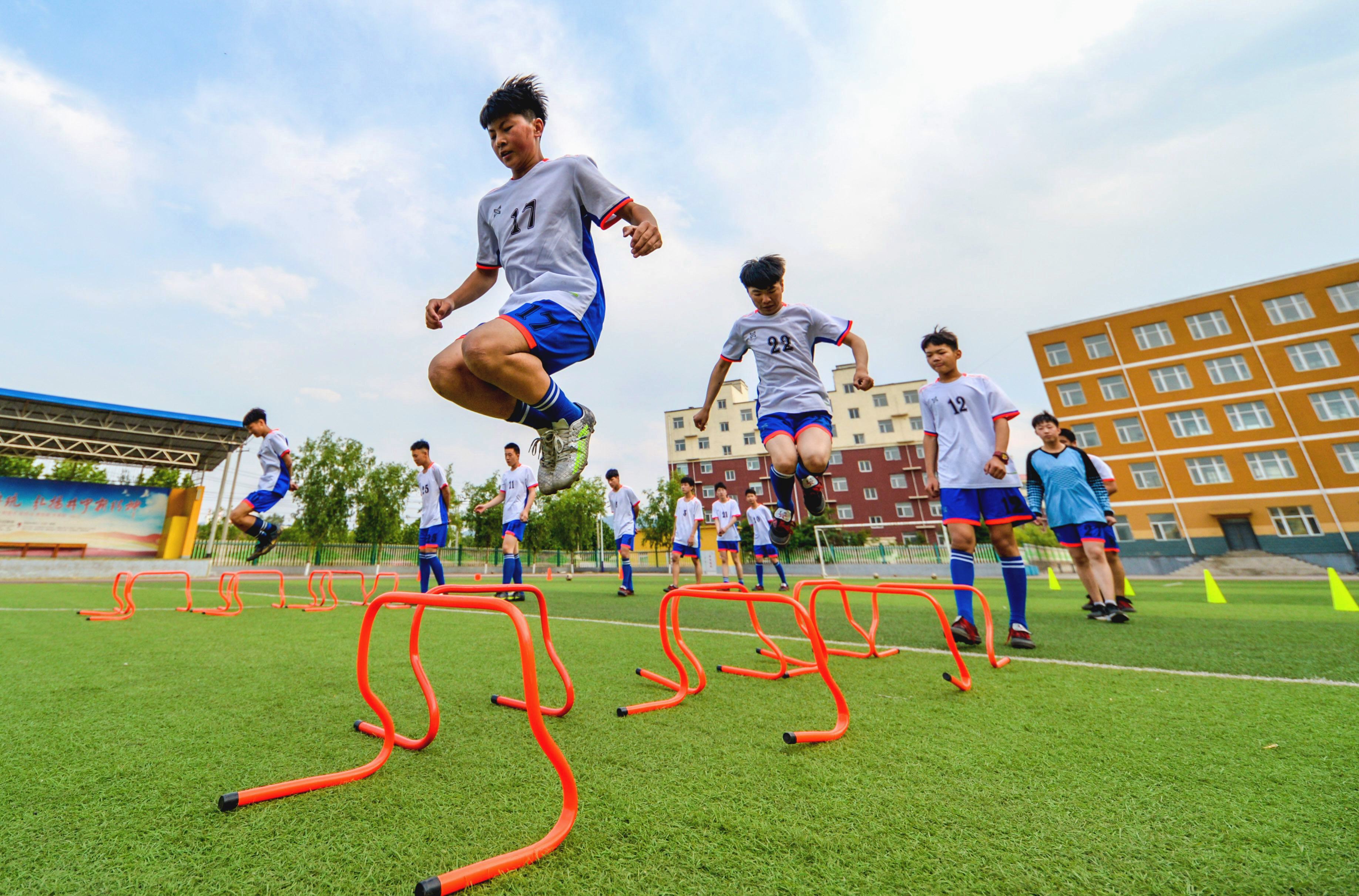 小学特色体育教学的探索与研究