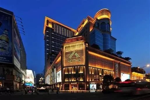天府广场附近体育工厂店，一站式购物新体验