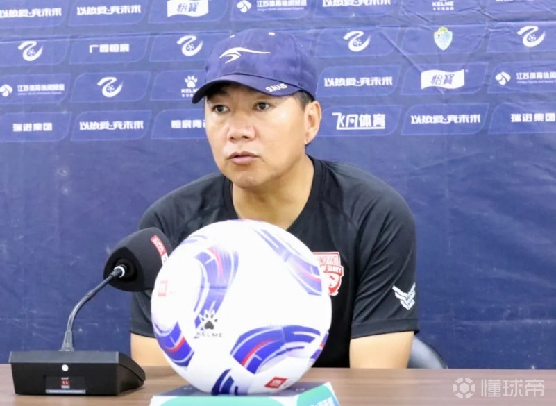刘俊威与广西恒宸备战联赛，为球迷呈现精彩对决