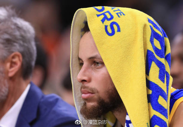 来自东方的神秘舞蹈与库里赛后的喜悦笑颜——秧歌舞动的传奇时刻
