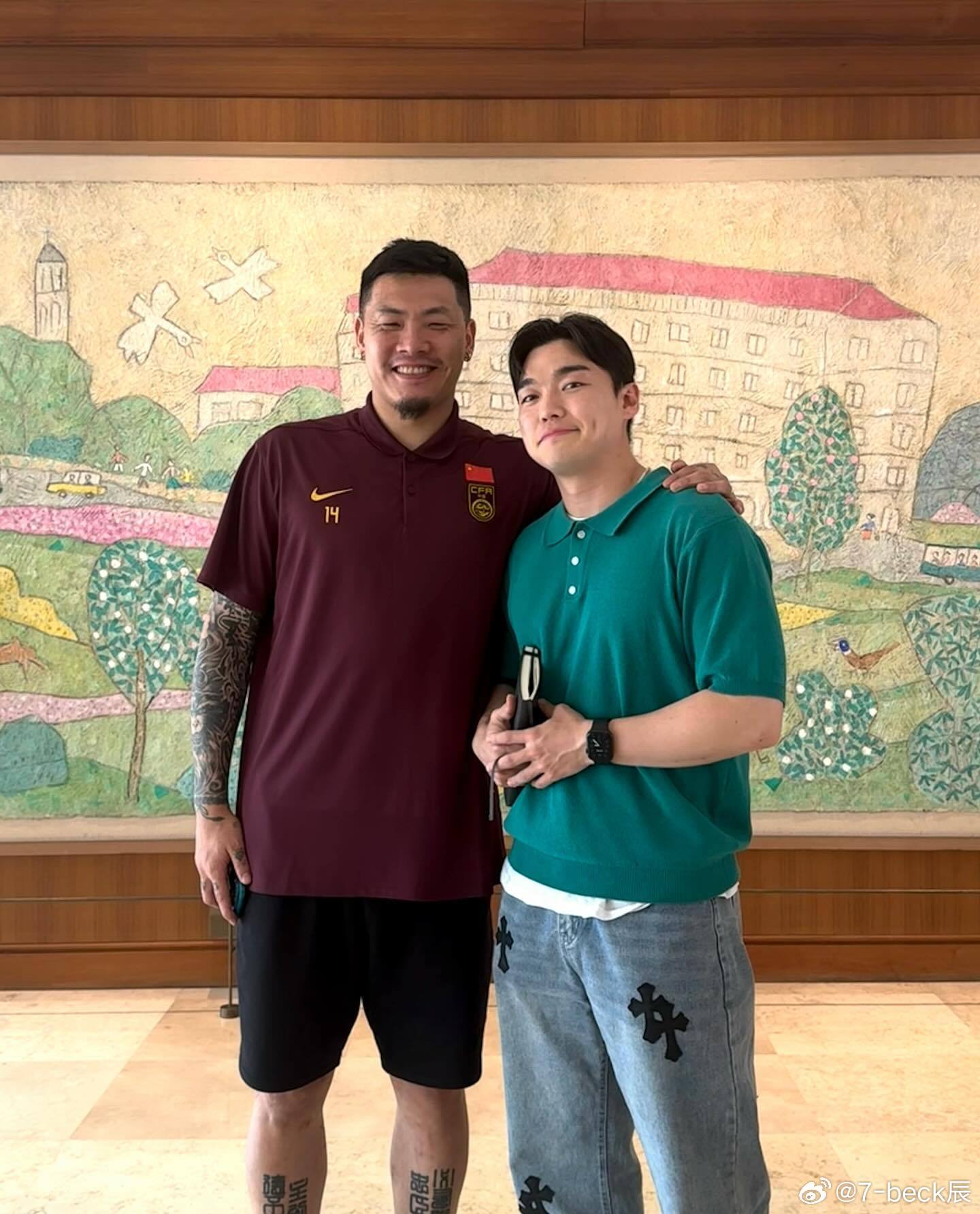 王大雷赛前合影背后的壮志凌云，让三追四，白鹿青崖间的传奇故事