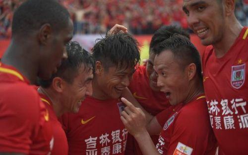 亚泰将士回归大本营，第二队长吴亚轲引领走出失败阴霾之路