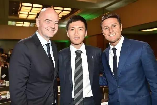 谁能做到？本赛季欧洲足坛四巨头争夺三冠王，皇马、巴黎、巴萨、国米
