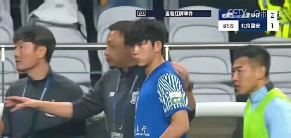 记者眼中的申花与玉昆对决，主帅意图变阵433，因绝杀而无奈作罢