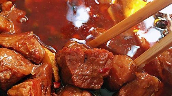 体育中考前吃牛肉，营养补充与考试表现的关联