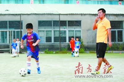 如何成为大学体育老师