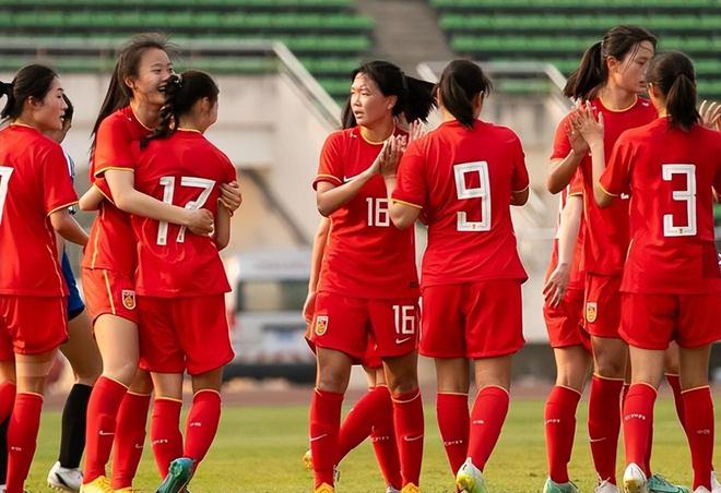 中国女足永川夺冠，5-1战胜泰国女足获邀赛桂冠