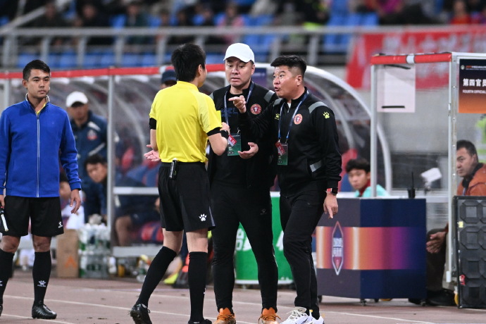 辽宁铁人农商银行成功逆袭，以2-1战胜延边龙鼎可喜安的比赛实录