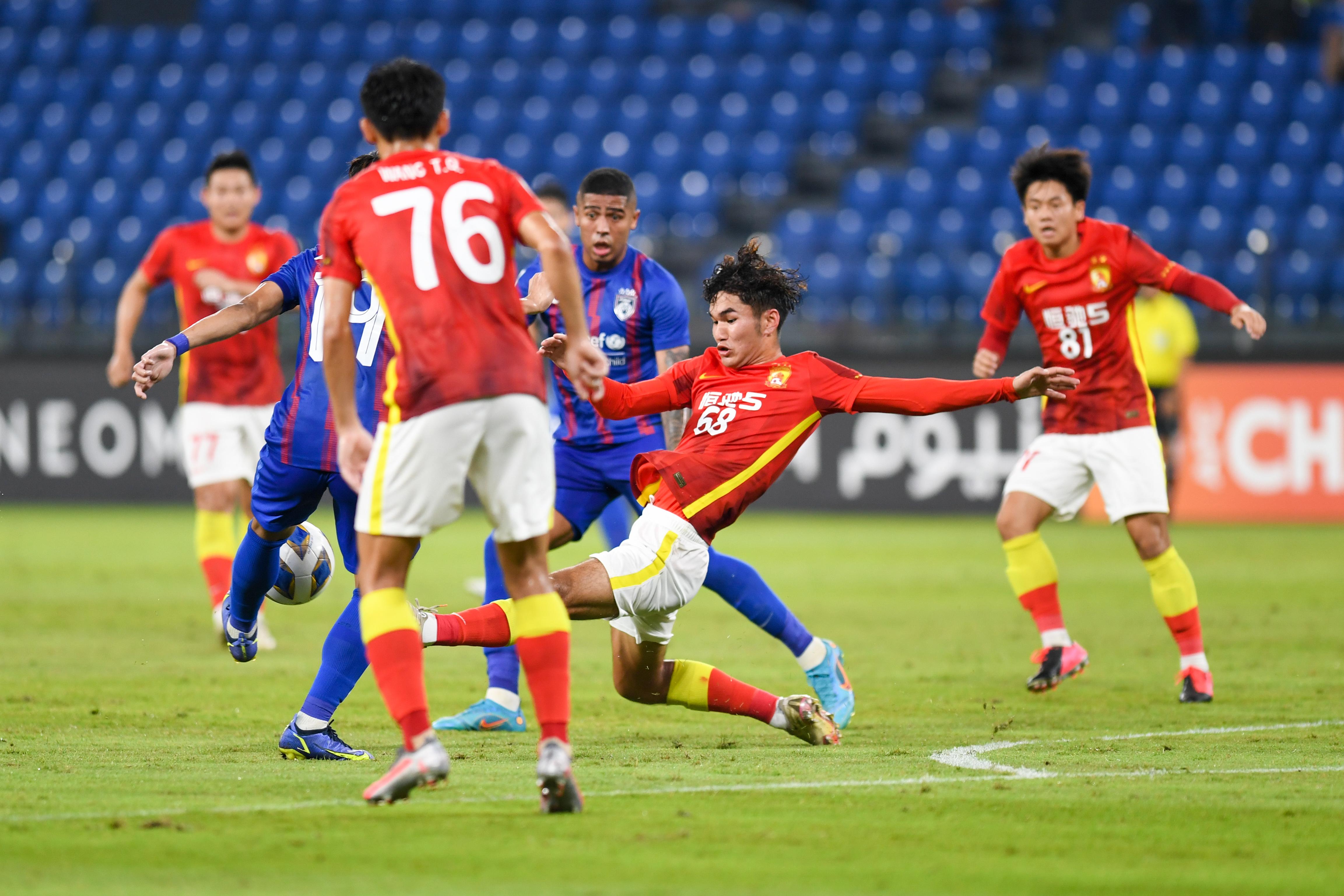 柔佛新山马来超的疯狂之夜，一场9-0的狂胜领跑净胜球数达80个