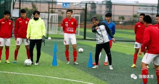 博主揭秘，原青岛足球俱乐部球员刘泽宇加盟葡萄牙工商联俱乐部的背后故事