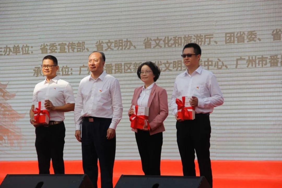 小班杂技表演体育体验课程教案