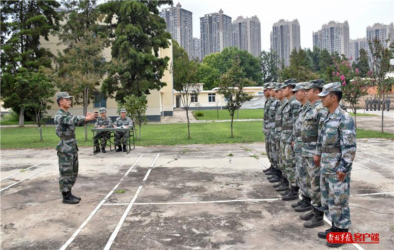 实录型体育游戏投掷教案详解，提升投掷技能与团队协作力