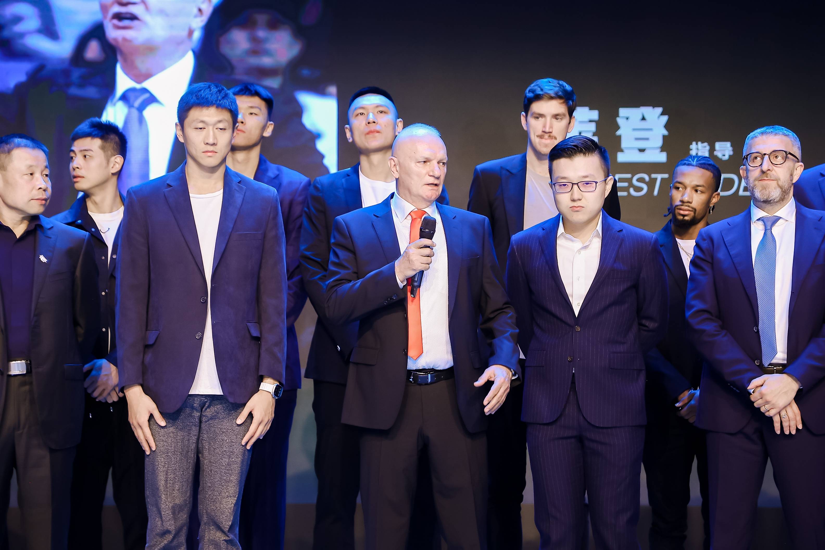 北京首钢体育俱乐部之星，梁源