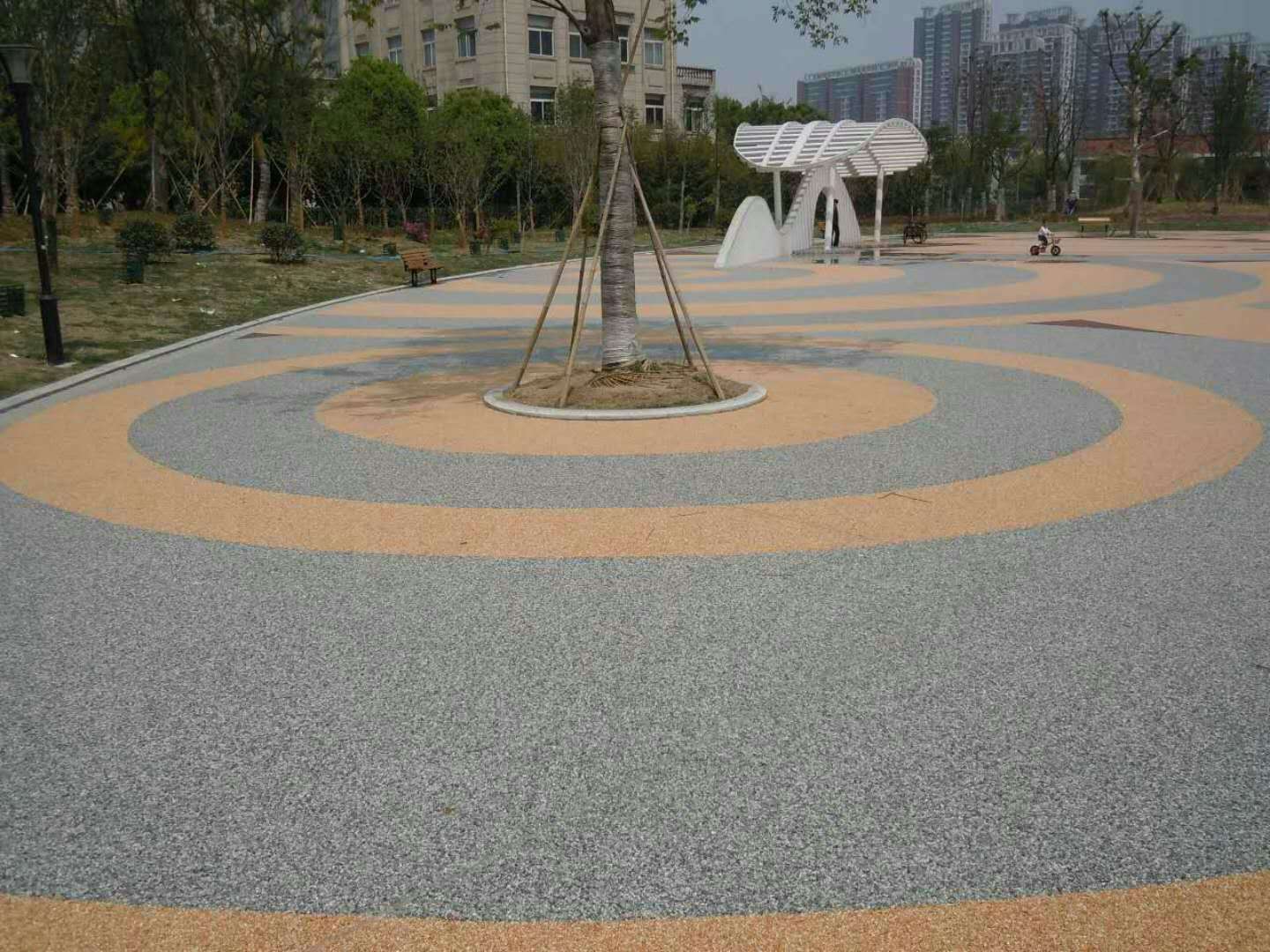 嘉兴体育场透水混凝土的应用与优势解析