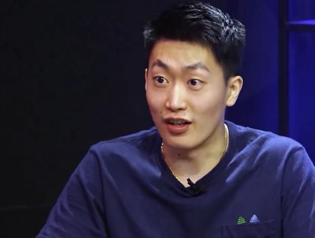 管泽元在腾讯体育的兼职之旅，探索与挑战