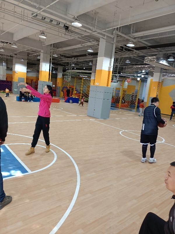 南京迹动体育澳林，城市运动的新动力