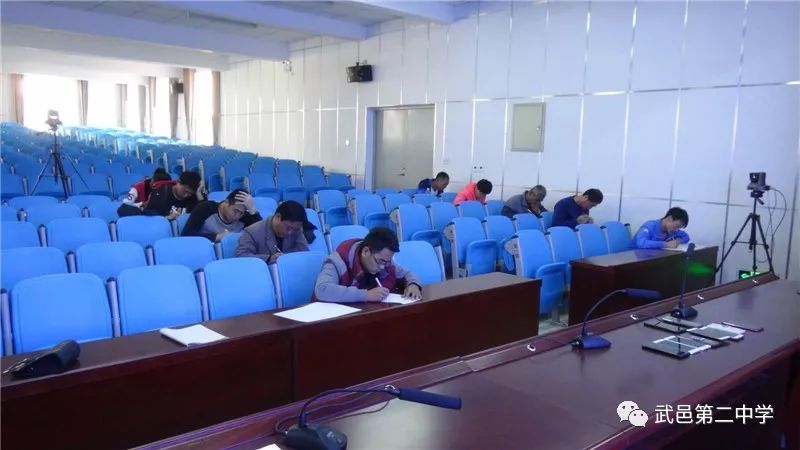 武邑中学体育老师贾，激情燃烧的运动领袖与教育先锋