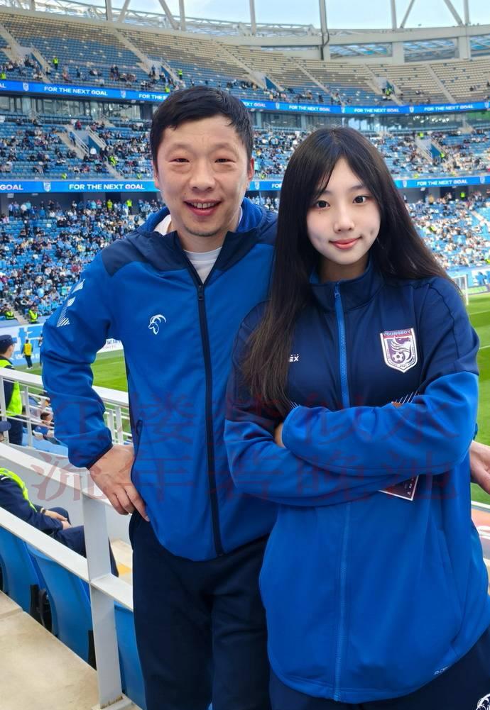 足球报，梭鱼湾后勤保障助力英博足球的胜利之路——清晨清雪背后的故事