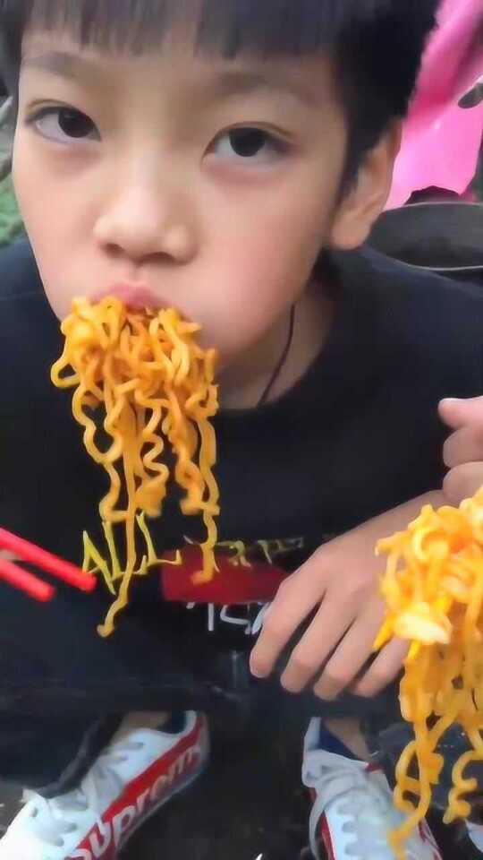 体育小孩的独特爱好与火鸡面的魅力考验