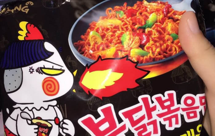 体育小孩的独特爱好，火鸡面的魅力与挑战