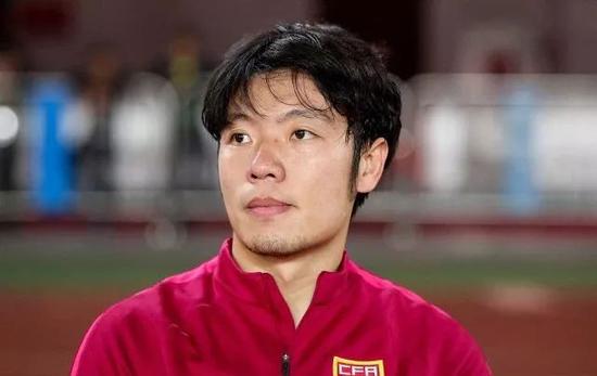 马德兴，国少队伤病已无忧，上村健一调整训练至晚间进行