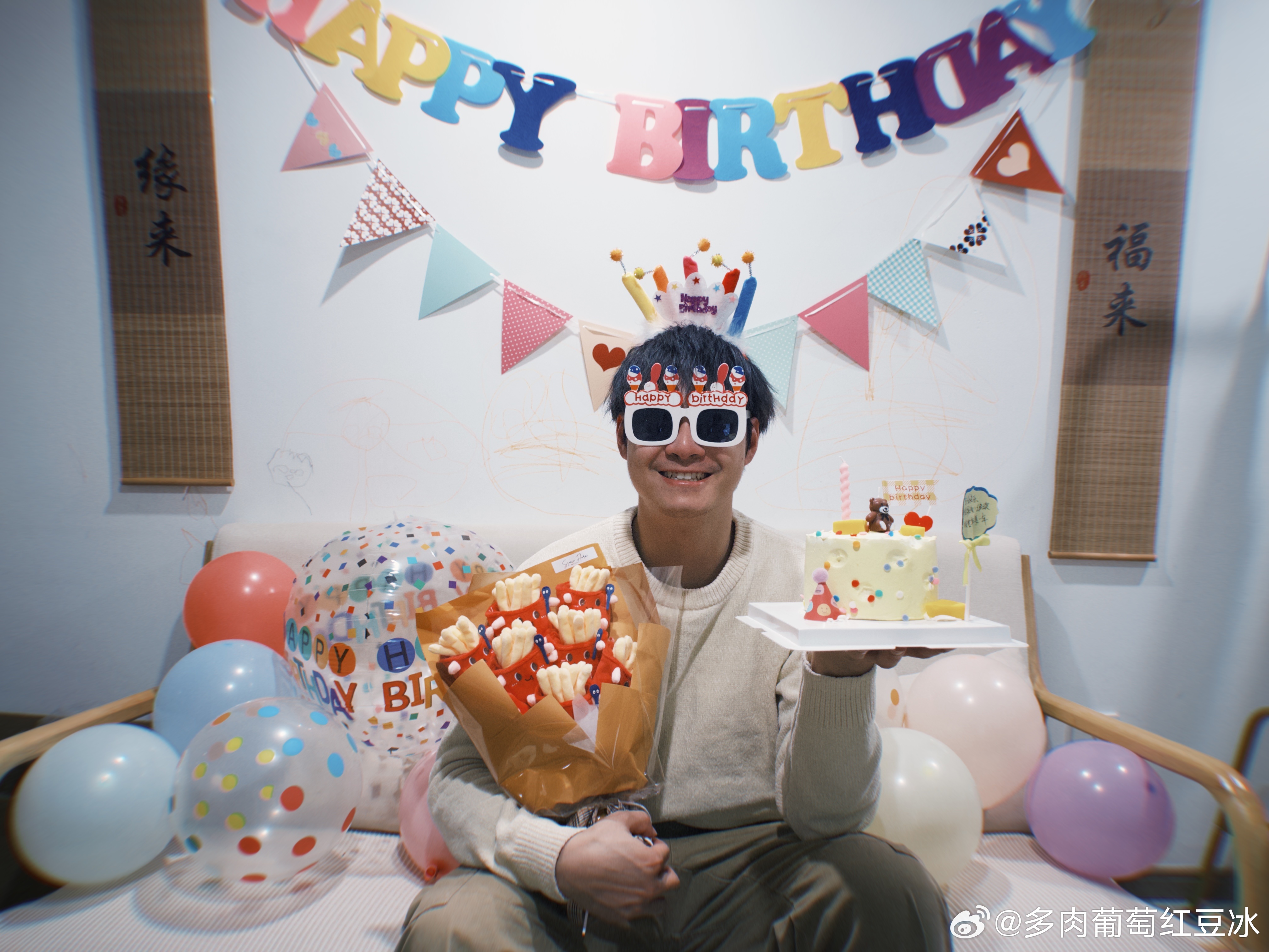 闫炳良的25岁生日庆典，祝小闫生日快乐，继续进步！