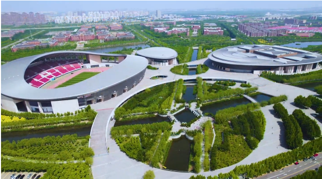 活力四溢的咸水沽体育场所图片，展现激情四溢的体育胜地风采