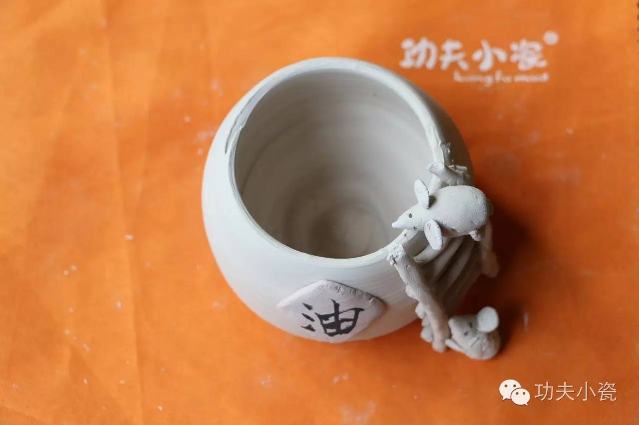 陶艺与体育课本，一项技艺是否应归入体育课程的探讨