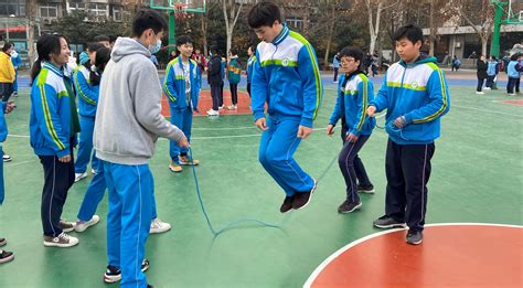 参观中学体育活动方案