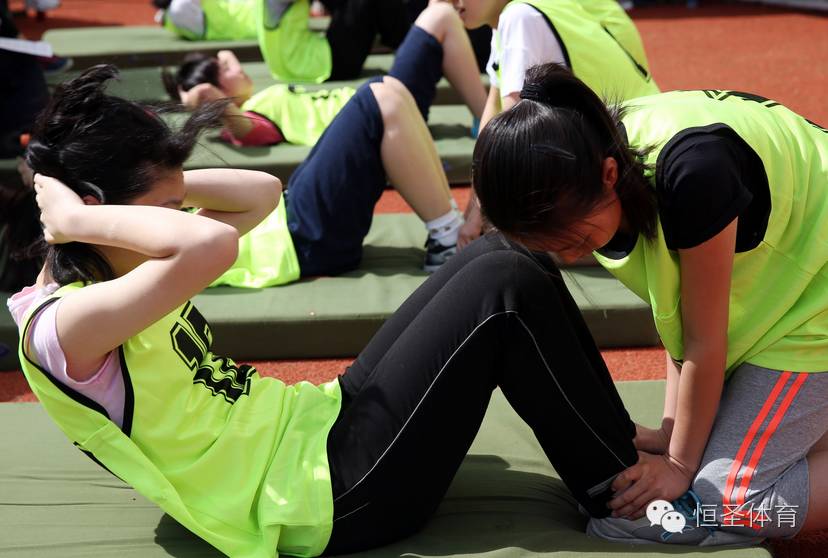 学生腰疼与中考体育的挑战及应对策略