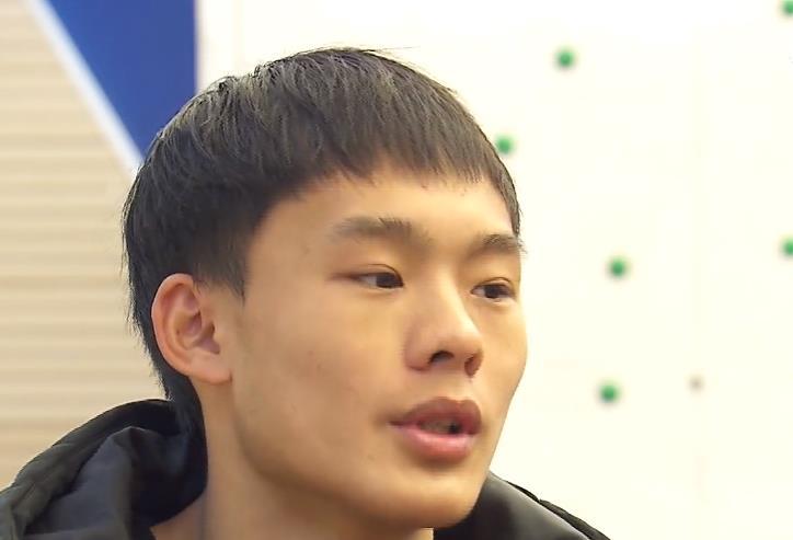 昔日金童刘若钒，拒绝庆祝的突破与坚韧岁月见证成长之路