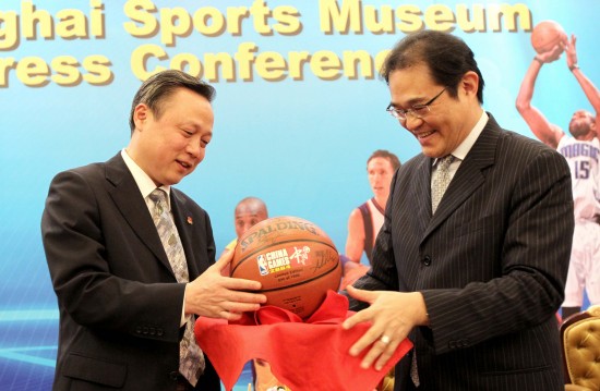 原体育局长于晨，领导魄力与体育事业腾飞之路