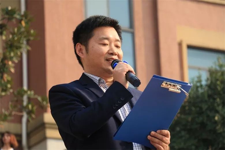 艺术体育节校长致辞，共筑美好未来，艺术体育搭桥展风采