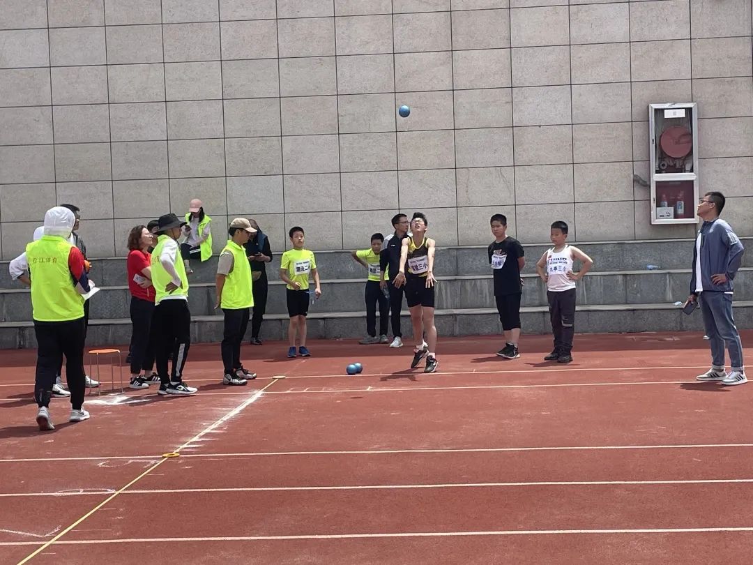 松江区小学生体育，活力与健康共舞