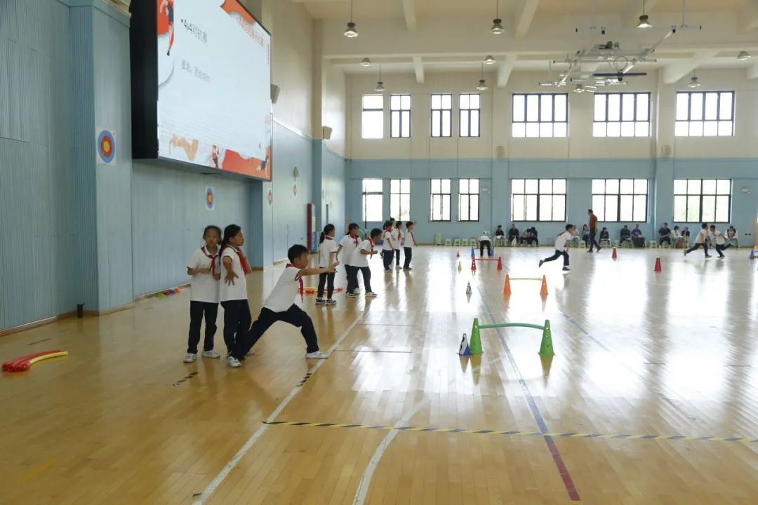 松江区小学生体育，活力与健康同步发展