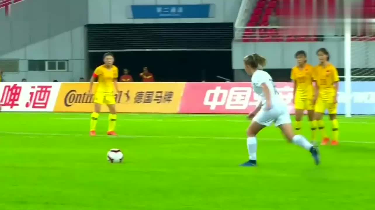 中国女足的哈兰德之星——邵子钦的完美帽子戏法