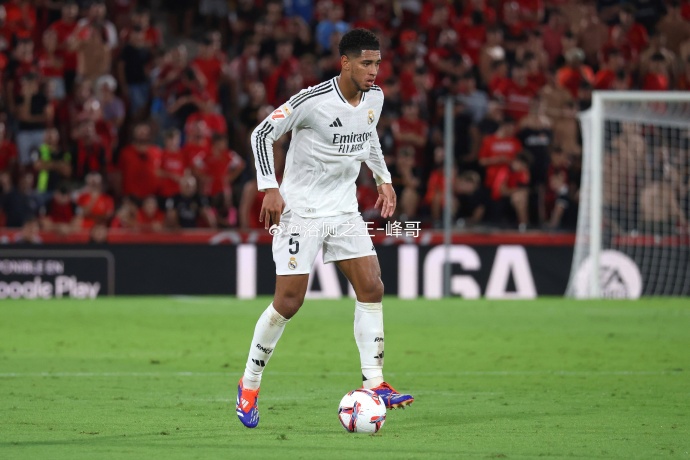 贝林厄姆荣登FC26封面，与EA缔结合作，足坛新星电子领域大放异彩