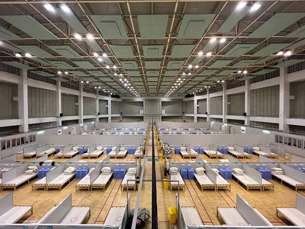体育公园变身为方舱医院，城市应急管理与民生需求的融合创新