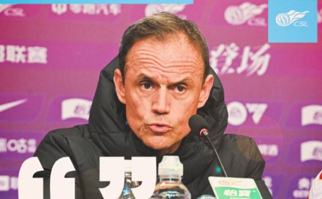深圳新鹏城主帅拉坦齐奥，以积极态度迎接每一场比赛的挑战