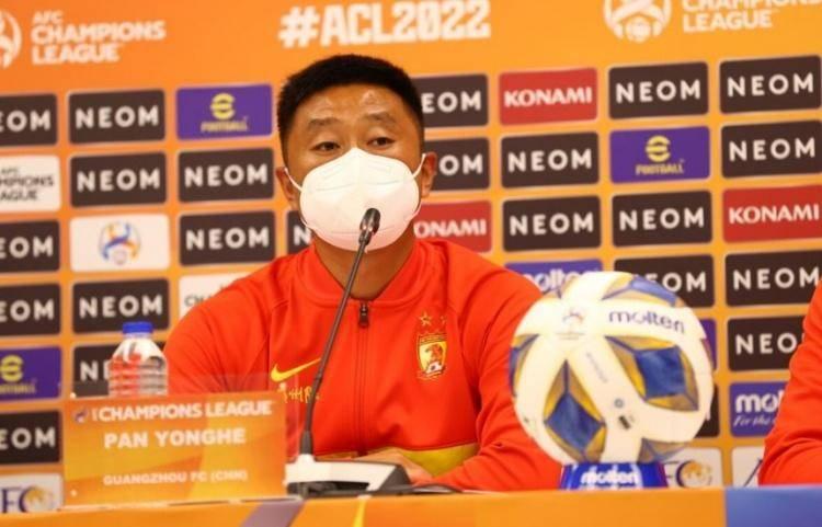 柔佛新山马来超的疯狂之夜，9-0狂胜，领跑净胜球榜，掀起赛场风暴！
