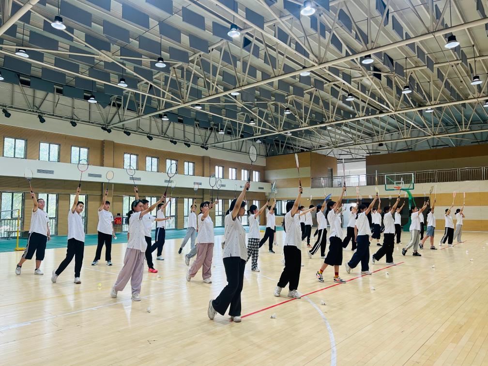 中学体育上课技能概览