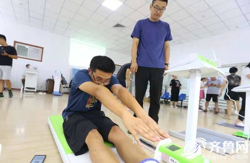 驻日本体育记者名单，记录体育瞬间的文字力量