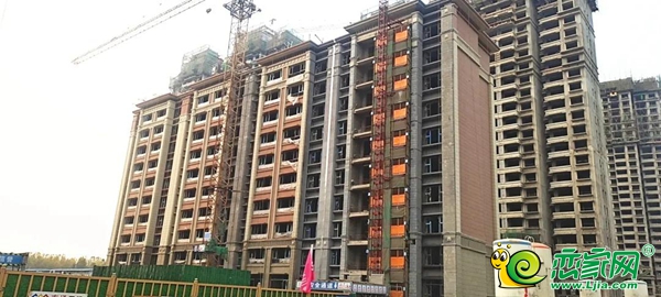 太原徽御楼与体育路，城市地标与文化脉络的交融
