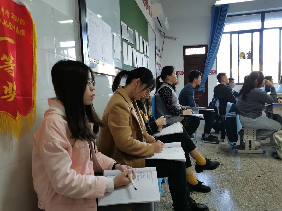 新民实验中学的体育老师——塑造学生健康体魄的引路人