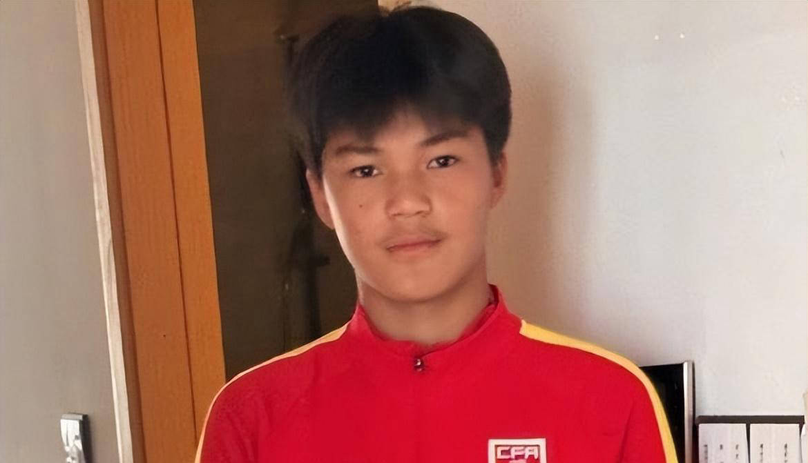 刘凯源在西班牙加泰U16优选联赛中的辉煌表现，首发18次，打进9球