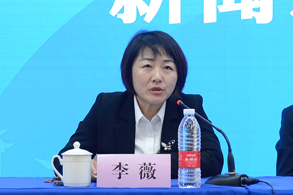 李微，体育局中的璀璨明星